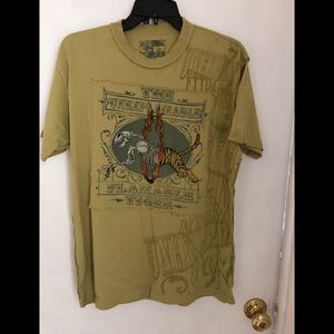 NWT Men's short sleeve  T-shirt, size L
